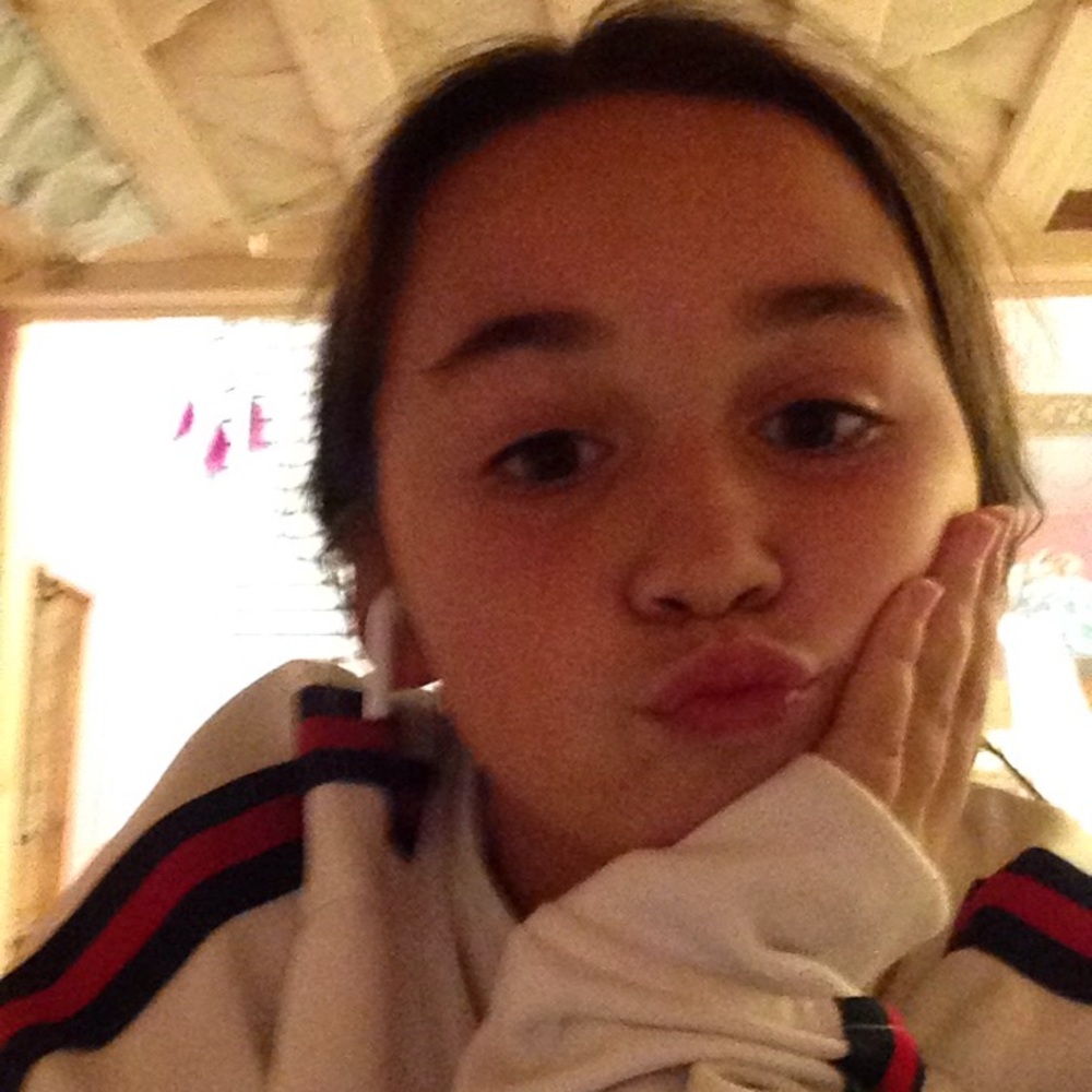 Meet your Posher, Nadine